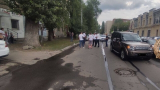 В центре Саратова внедорожник сбил семилетнего мальчика