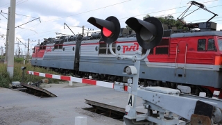 В Заводском районе на девять часов перекроют железнодорожный переезд