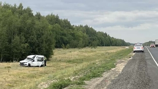 Водитель "Гранты" не удержался на трассе и оказался в больнице