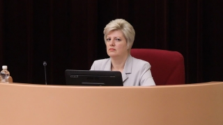 Тарифы, газоны и Дом Иванова не дали Ладе Мокроусовой подняться в рейтинге мэров