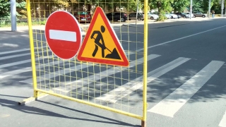 В Саратове ограничили движение транспорта еще на нескольких участках