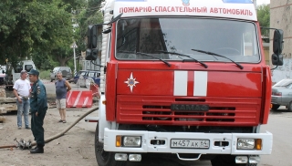 В Балакове пожарные выезжали на станцию техобслуживания