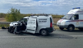 В столкновении двух авто пострадал один из водителей