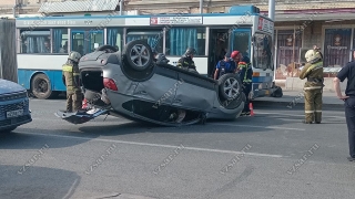 На Московской в Саратове произошло массовое ДТП