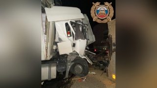 Под Вольском не поделили дорогу "КамАЗ" и "Ман"