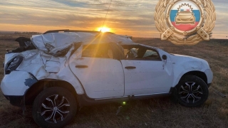 Кроссовер вылетел с саратовской трассы в кювет. Пассажир в больнице