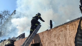 На пожаре в саратовском селе пострадала женщина