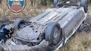 На саратовской трассе перевернулся "Ларгус". Есть пострадавший