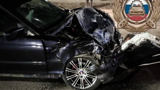 В "молодежном" ДТП пострадали парень и девушка