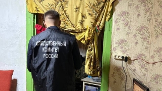 В центре Саратова в квартире зарезали женщину