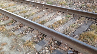 У Трофимовского моста мужчина попал под поезд и выжил