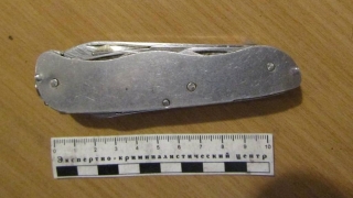 Спор саратовских спортивных фанатов завершился ударом ножа в живот