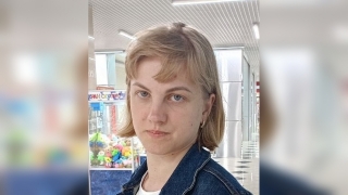 В Ртищеве без вести пропала женщина в розовой куртке