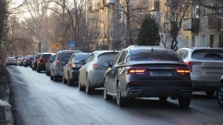 За год недорогие автомобили стали немного доступнее для саратовских семей