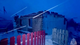 В саратовском селе заживо сгорели супруги-пенсионеры. Их сын спасся