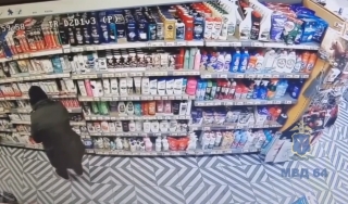 В Саратове уголовник украл почти три десятка антиперспирантов и продал их оптом