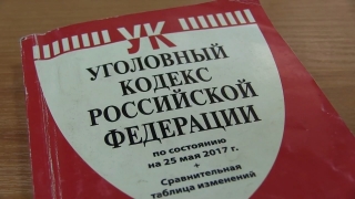 В Саратове продавец курток ограбил пенсионера прямо у него в квартире