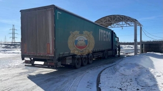 На окраине Саратова тягач насмерть сбил пенсионерку. Полиция ищет свидетелей