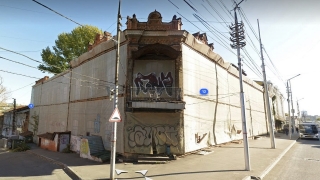 Мэрия выставила на продажу аварийные исторические здания на Кутякова вместе с землей