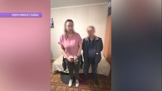 Пара из Энгельса торговала мефедроном и размещала рекламу. Их поймали с поличным