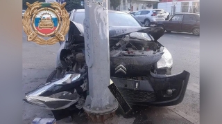 В Саратове под колеса авто попали девочка и мужчина