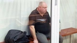Врач-депутат Михаил Татарский проведет еще месяц в СИЗО по делу о взятке