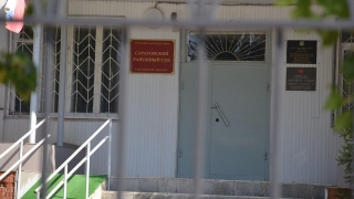 Саратовец защитил жену и попал под статью. Прокуроры просили пять лет, суд – оправдал