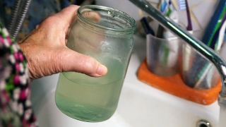 Грязная вода в кранах саратовцев. Позиции депутатов и реакция МУПП
