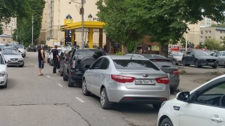 Минпромэнерго объяснило топливный кризис в Саратове ажиотажным спросом