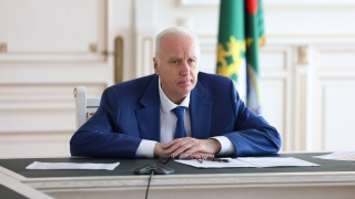 Нападение на водителя "скорой" и полицейского в Энгельсе. Глава СК поручил возбудить уголовное дело