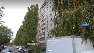 В центре Саратова четыре расчета тушили подвал в 12-этажном доме
