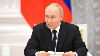 Президент присвоил звание саратовскому фермеру и наградил медалями двух связистов