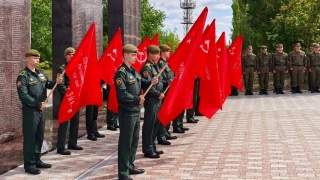 В Парке Победы занесли на мемориал еще 200 имен погибших на СВО саратовцев
