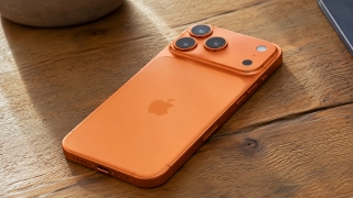 В Саратове трое юношей украли у знакомой iPhone за 120 тысяч