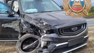 Два водителя и два пассажира травмировались в четырех авариях