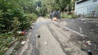 Саратовцы пожаловались на свалку мусора возле детских садов