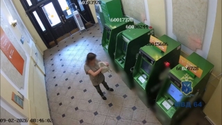 Саратовчанка написала пин-код на своей карте и потеряла сбережения