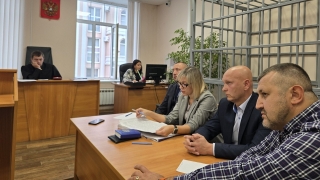 В Саратове чиновника и его беременную коллегу судят за гибель малыша от "Кота ученого"