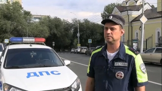 Саратовские полицейские пришли на помощь теряющей сознание женщине