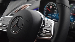 Саратовский рецидивист угнал у спящего собутыльника Mercedes