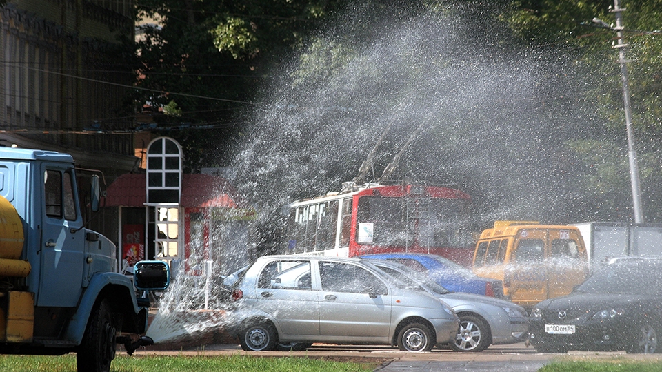 Синоптики обещают саратовцам жару и небольшой дождь