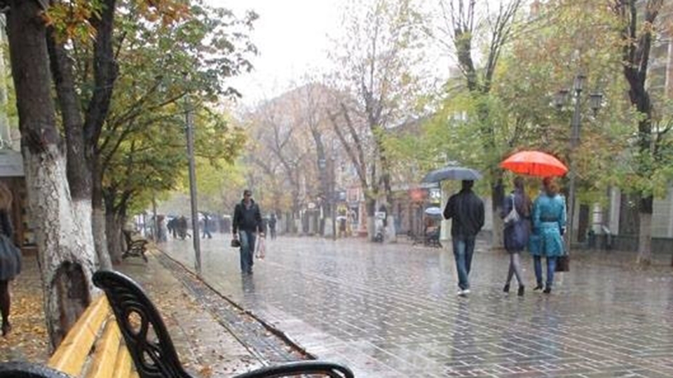 Саратовцам обещают дождливый день с сильным ветром