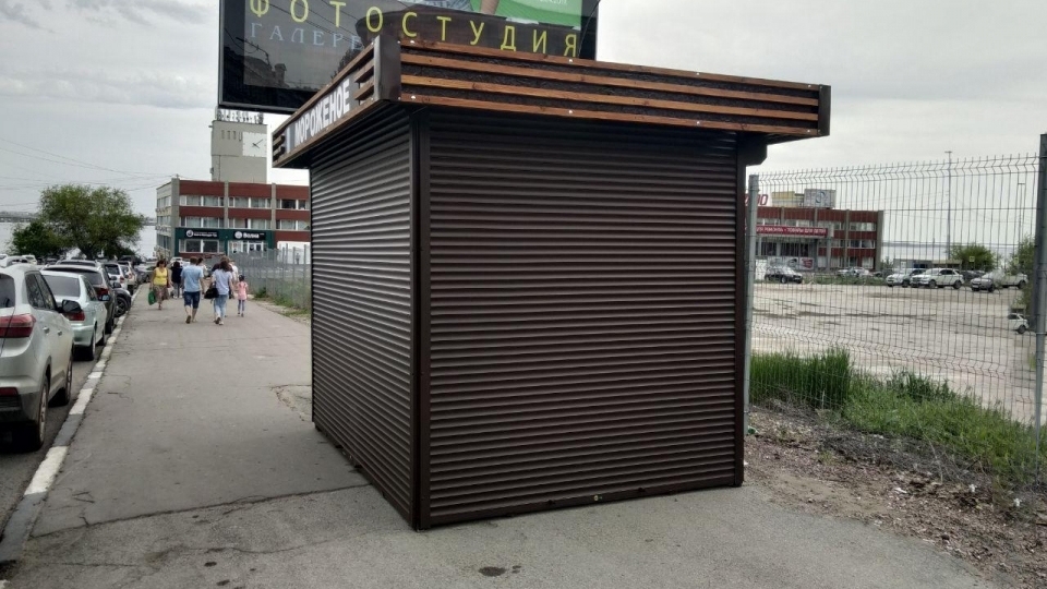 Большинство участников опроса осудили возвращение в Саратов ларьков "из 90-х"