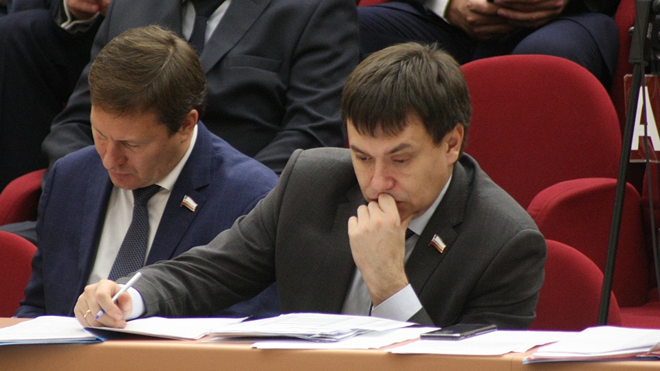 Минстрою предложили "расширить границы" под строительство для молодых семей