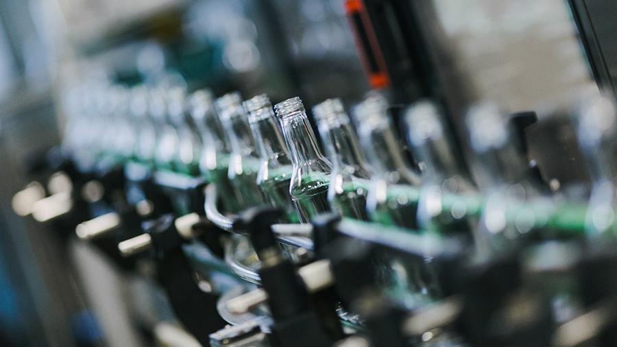 В российскую водку перестанут добавлять золотые хлопья и ванилин