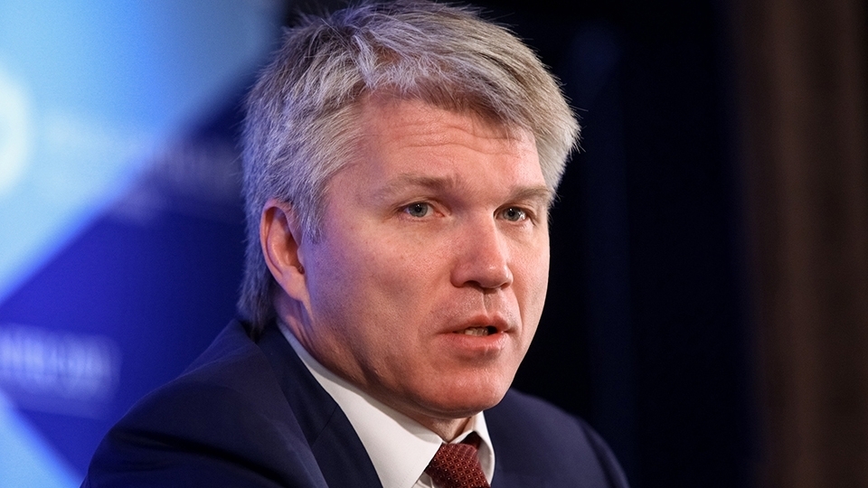Павел Колобков присвоил звания саратовским спортсменам