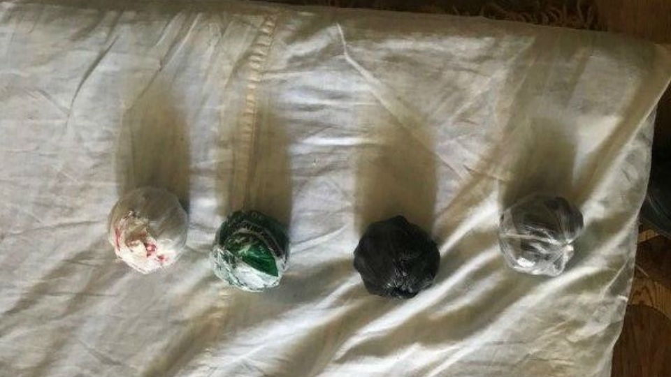 Двое иностранцев пытались сбыть в Саратове полкило героина