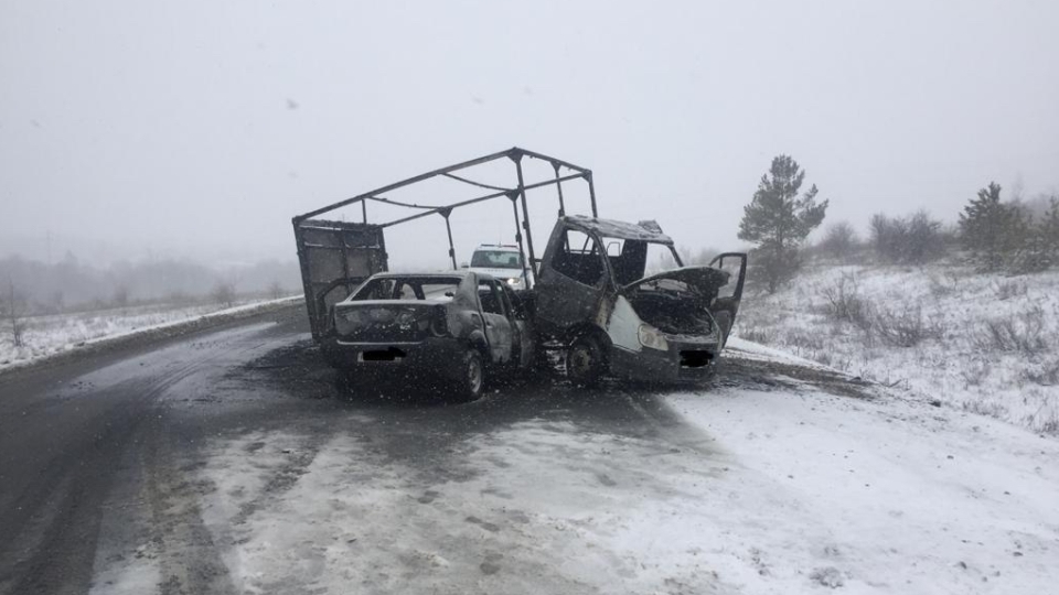 В аварии под Вольском пострадали три человека
