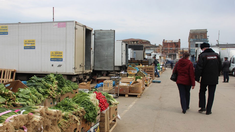 Синоптики обещают саратовцам пасмурную ветреную погоду