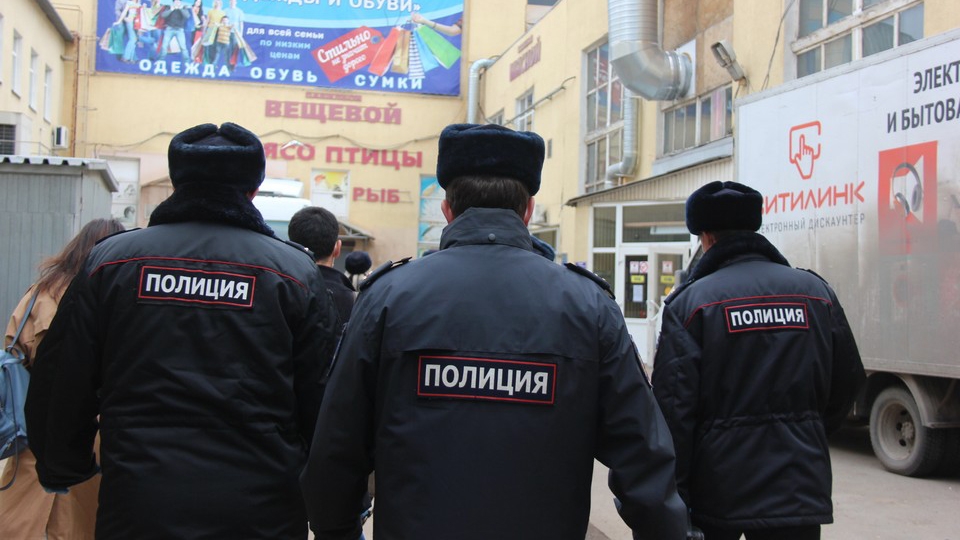 ГУ МВД: полицейские могут заходить в магазины и штрафовать людей без масок